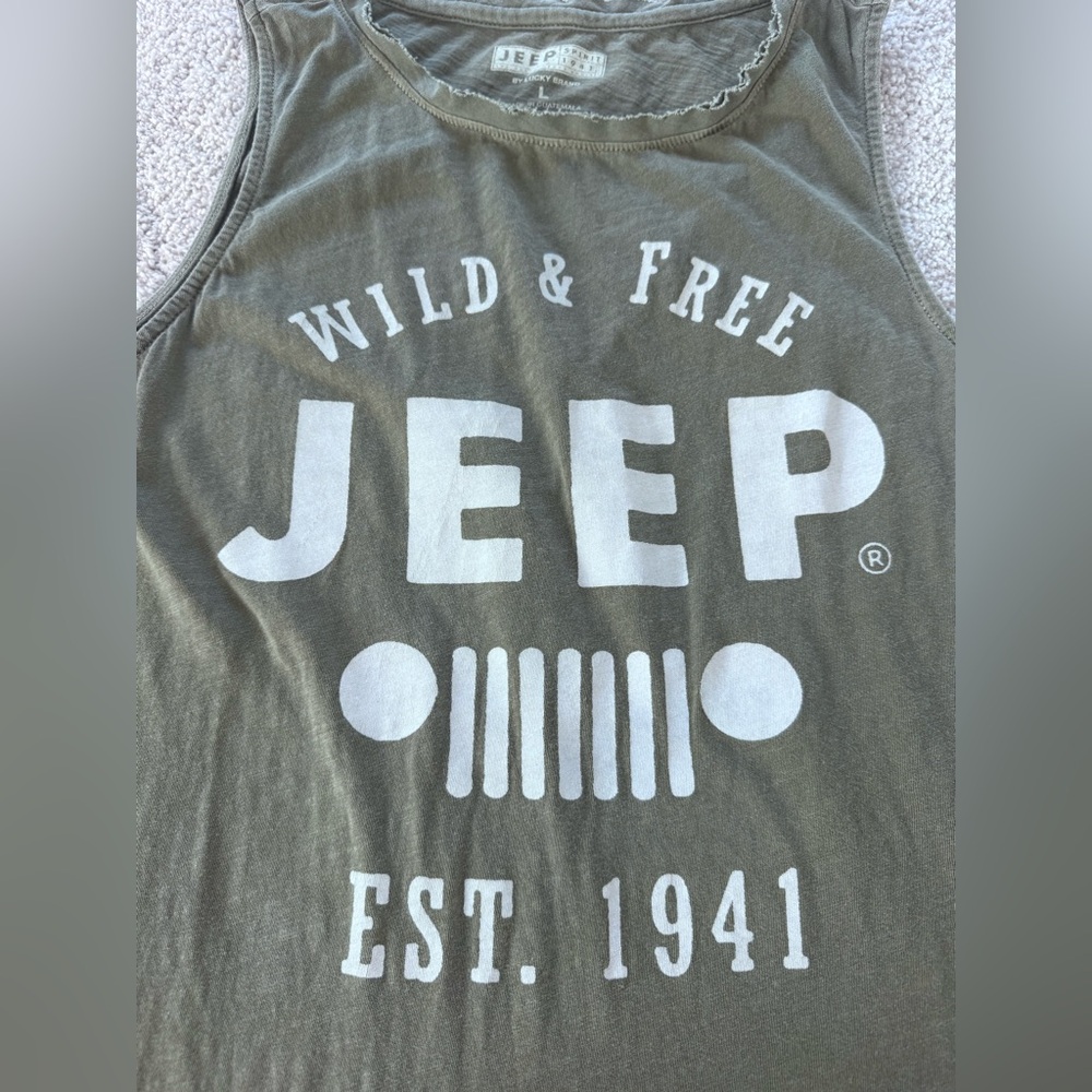 Lucky Brand Olive Green Jeep Spirit Tank - Picture 2 of 4